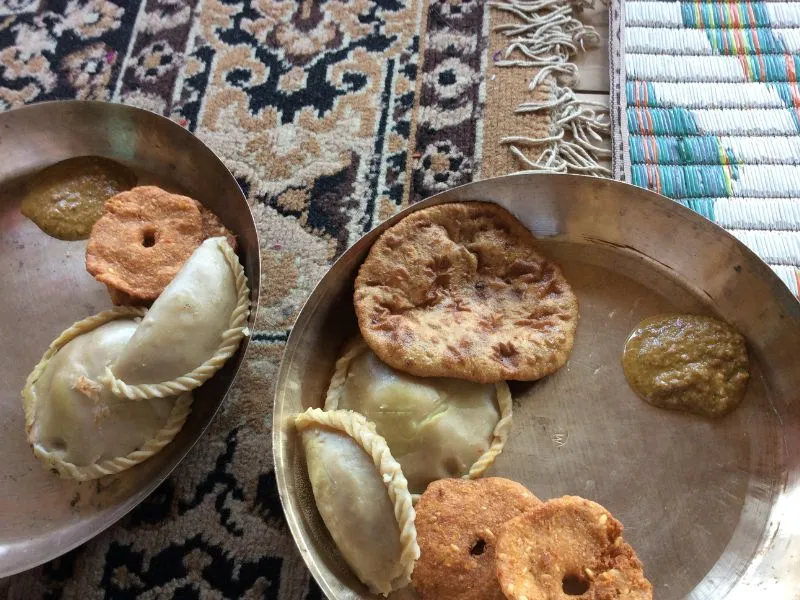 Swale Dish in Hindi